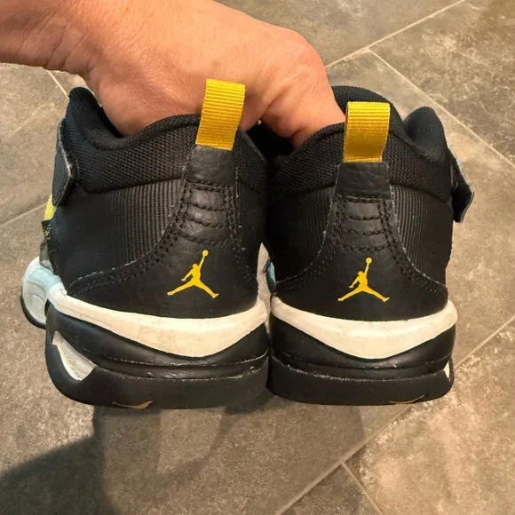 Jordan Stay Loyal 3 kids sneakers - Picture 7 of 9